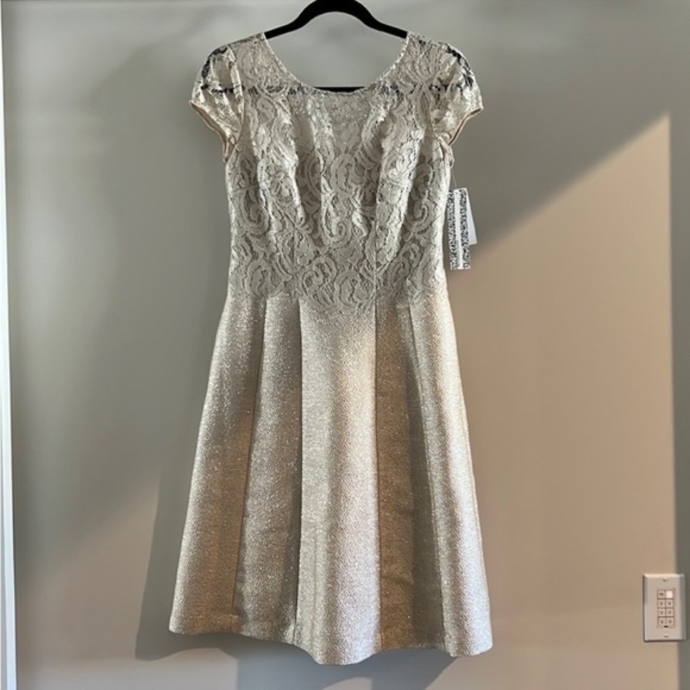 NWT Kay Unger Women’s Midi Laced Party Dress (Silver&Gold, Size#2, MSRP:$440.00)
